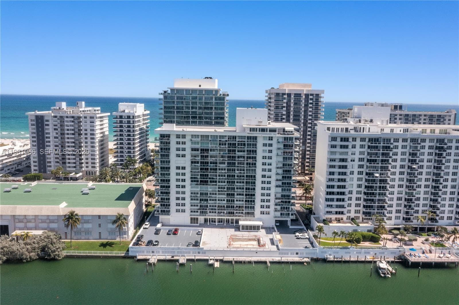 A11981966 — Miami Beach — 16