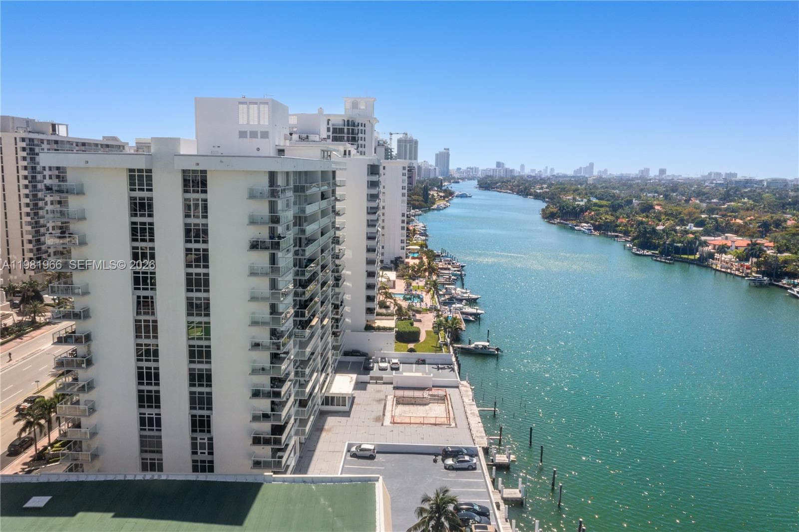 A11981966 — Miami Beach — 11