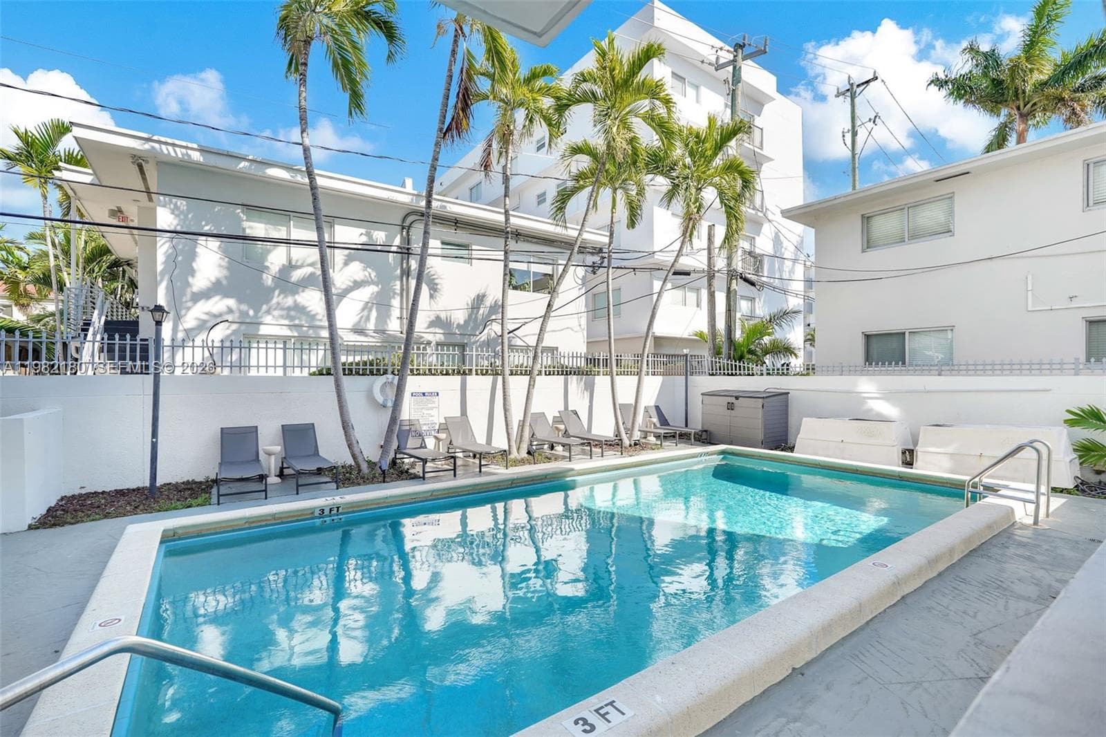 A11982180 — Miami Beach — 43