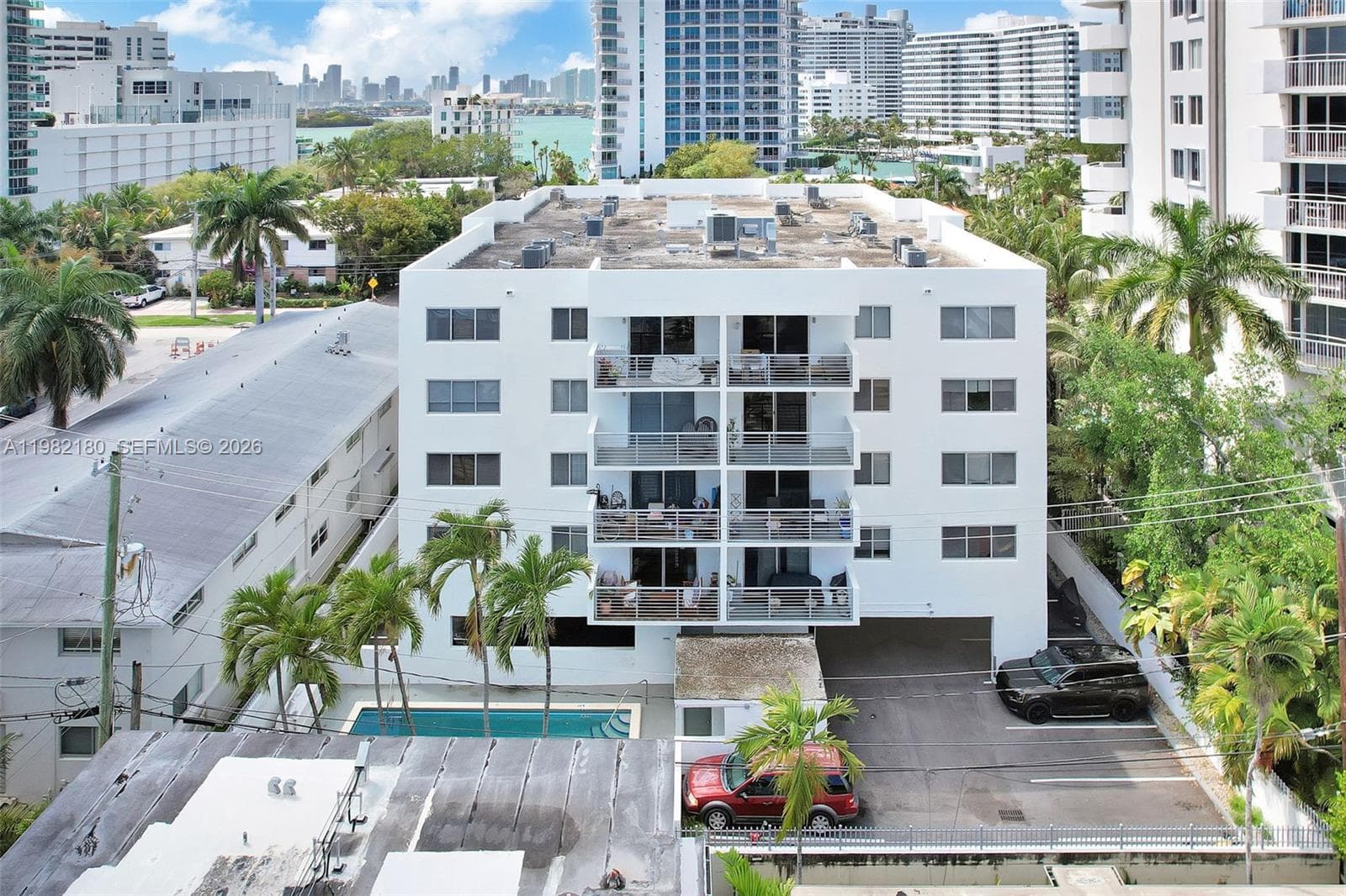 A11982180 — Miami Beach — 36