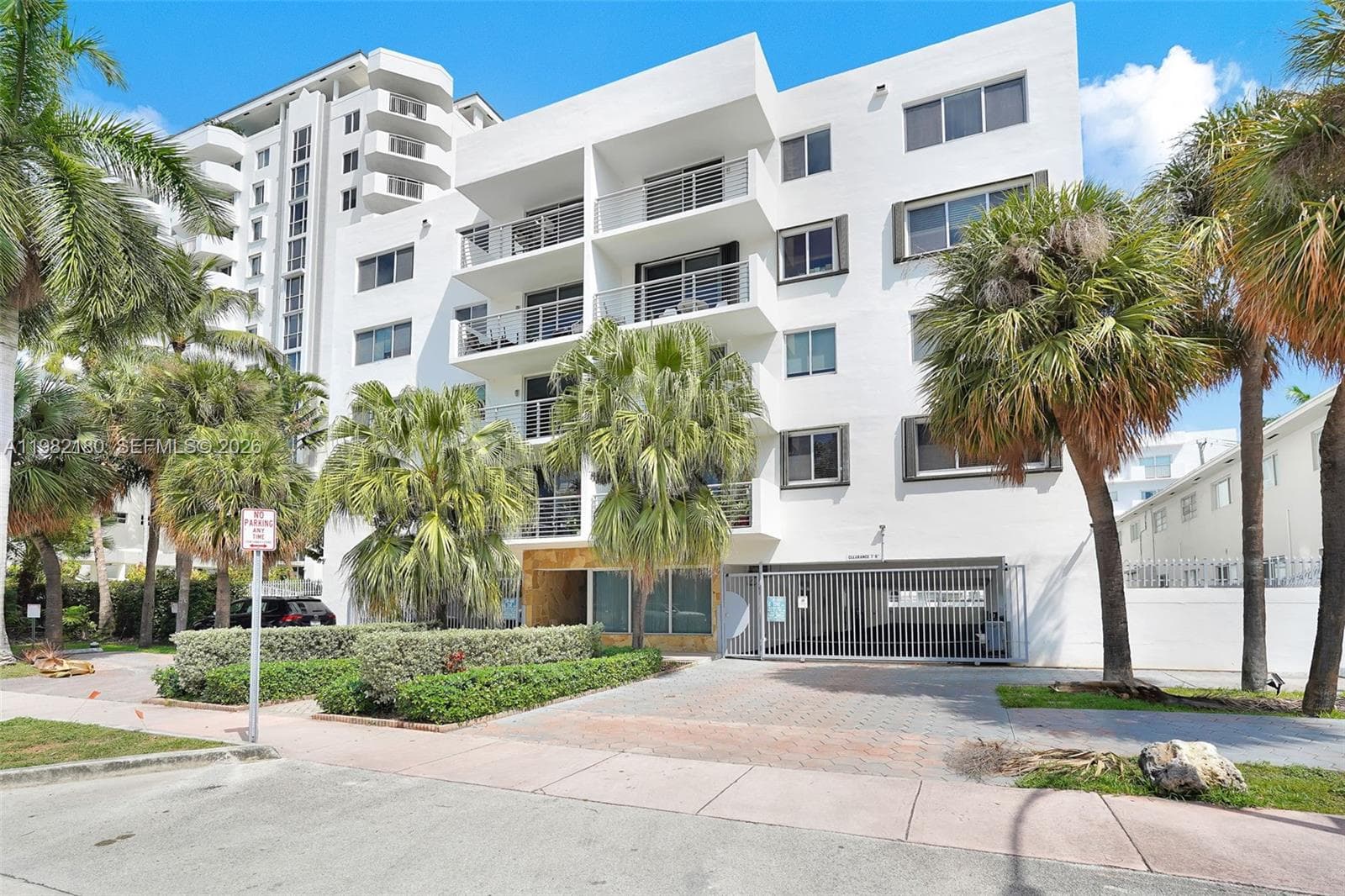 A11982180 — Miami Beach — 45
