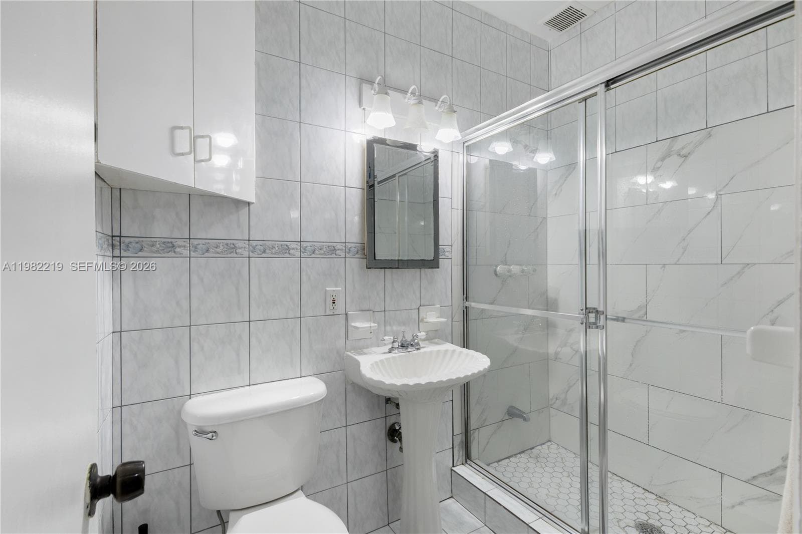 A11982219 — Miami Beach — 2