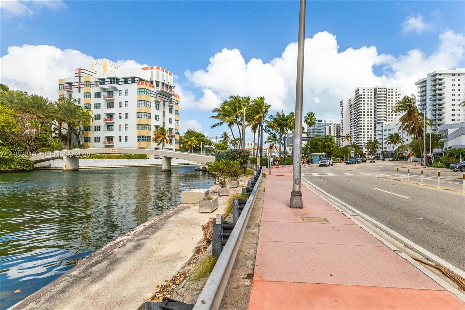 A11982219 — Miami Beach — 29