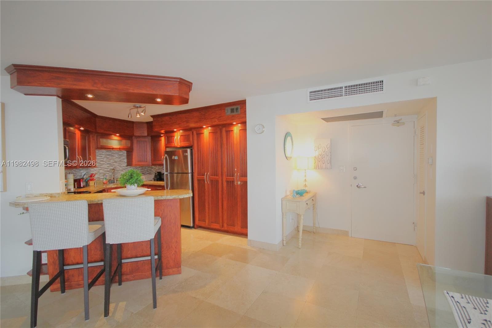 A11982498 — Miami Beach — 9