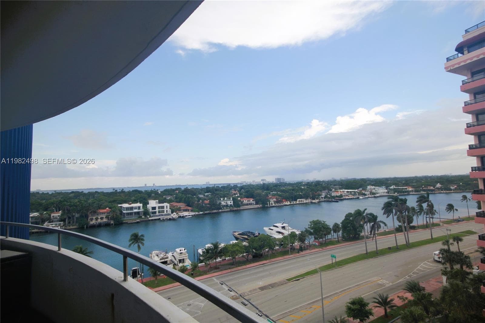 A11982498 — Miami Beach — 4