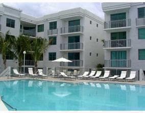 B26001595 — Miami Beach — 21