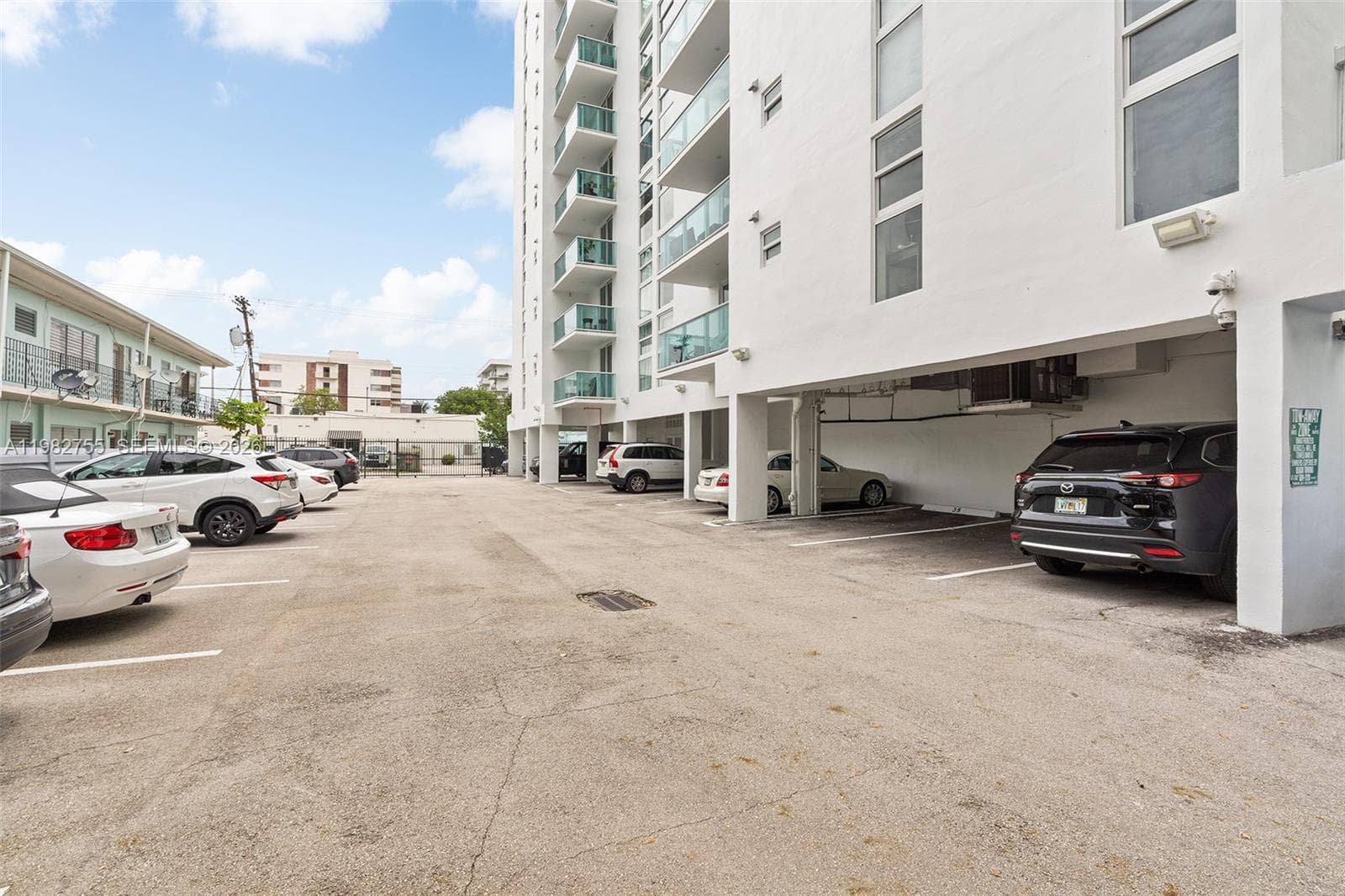 A11982755 — Miami Beach — 18