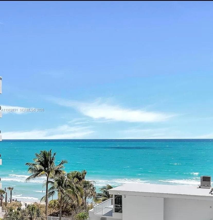 A11982831 — Miami Beach — 2