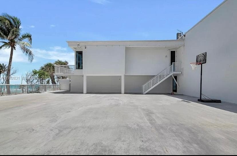 A11982831 — Miami Beach — 26