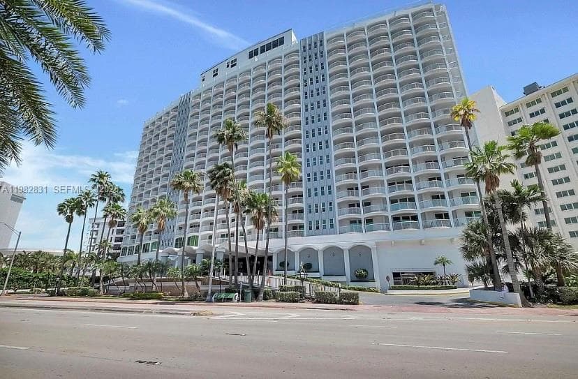 A11982831 — Miami Beach — 18