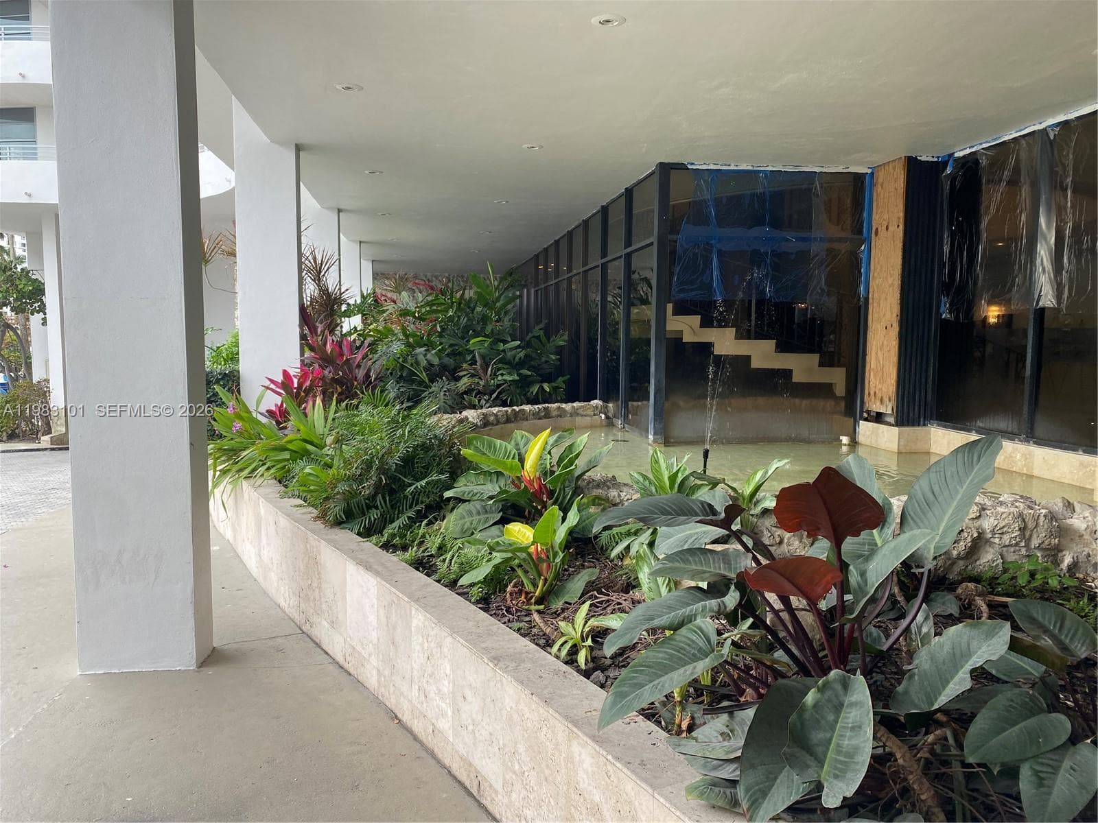 A11983101 — Miami Beach — 6