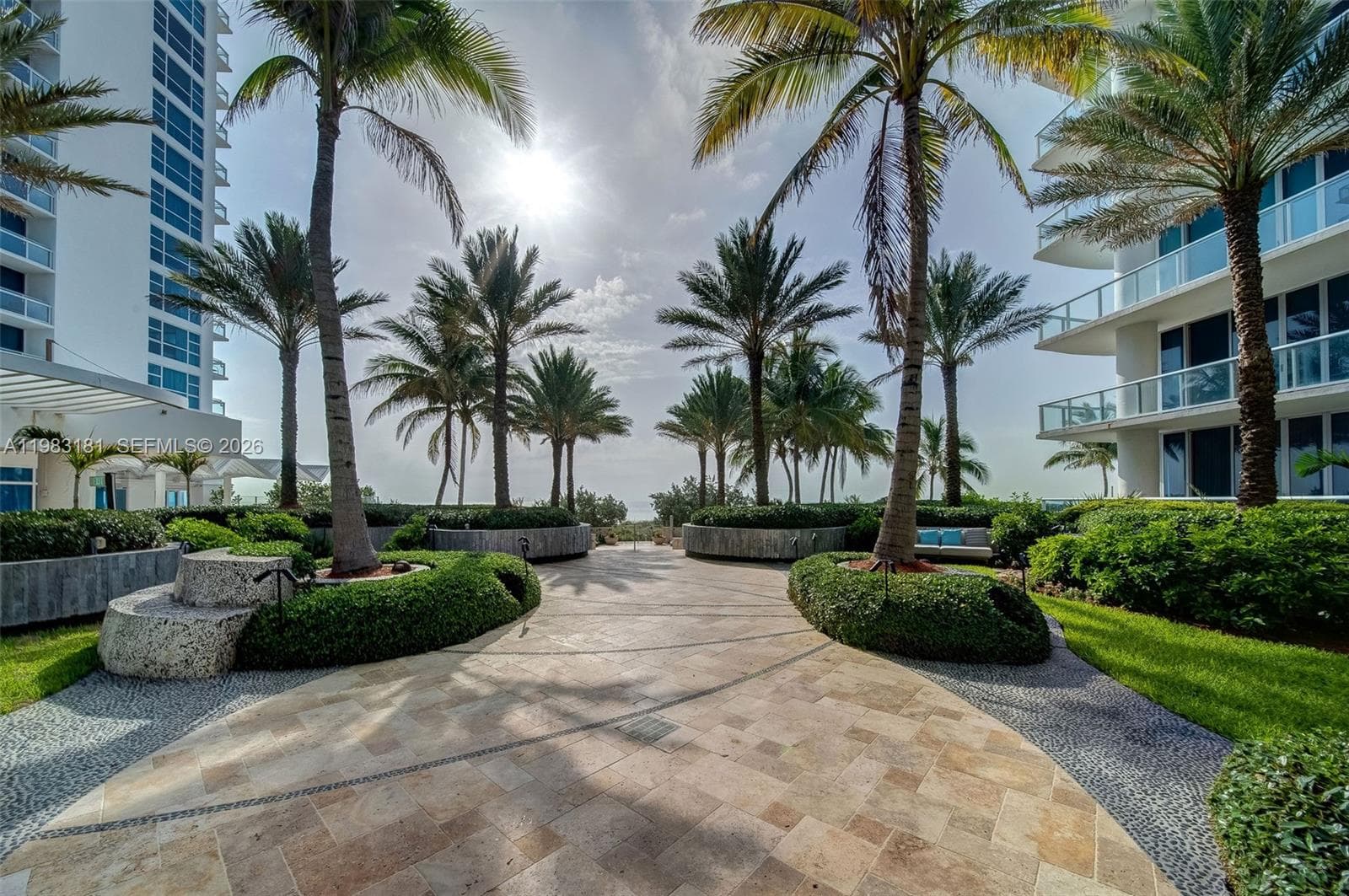 A11983181 — Miami Beach — 29