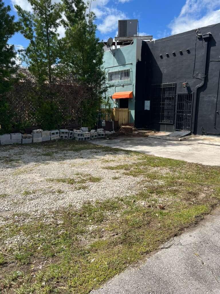 B26002435 — Miami Beach — 5