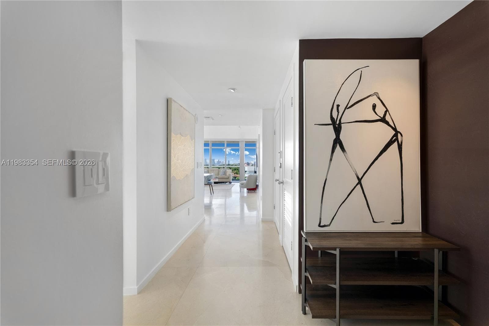 A11983354 — Miami Beach — 18