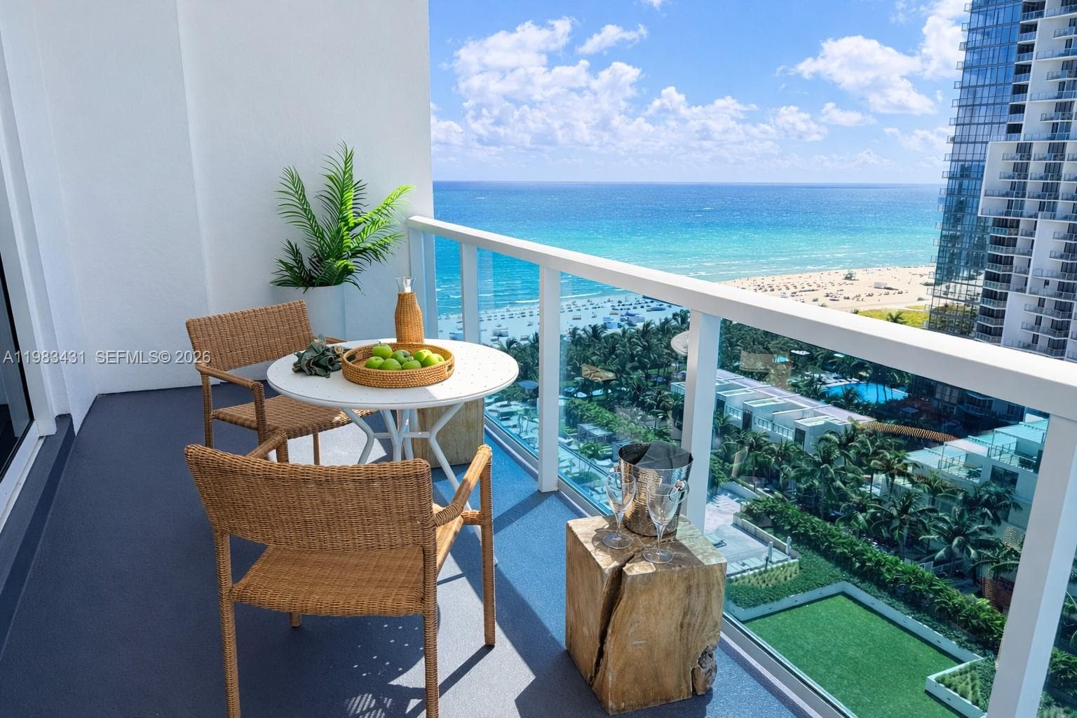 A11983431 — Miami Beach — 20