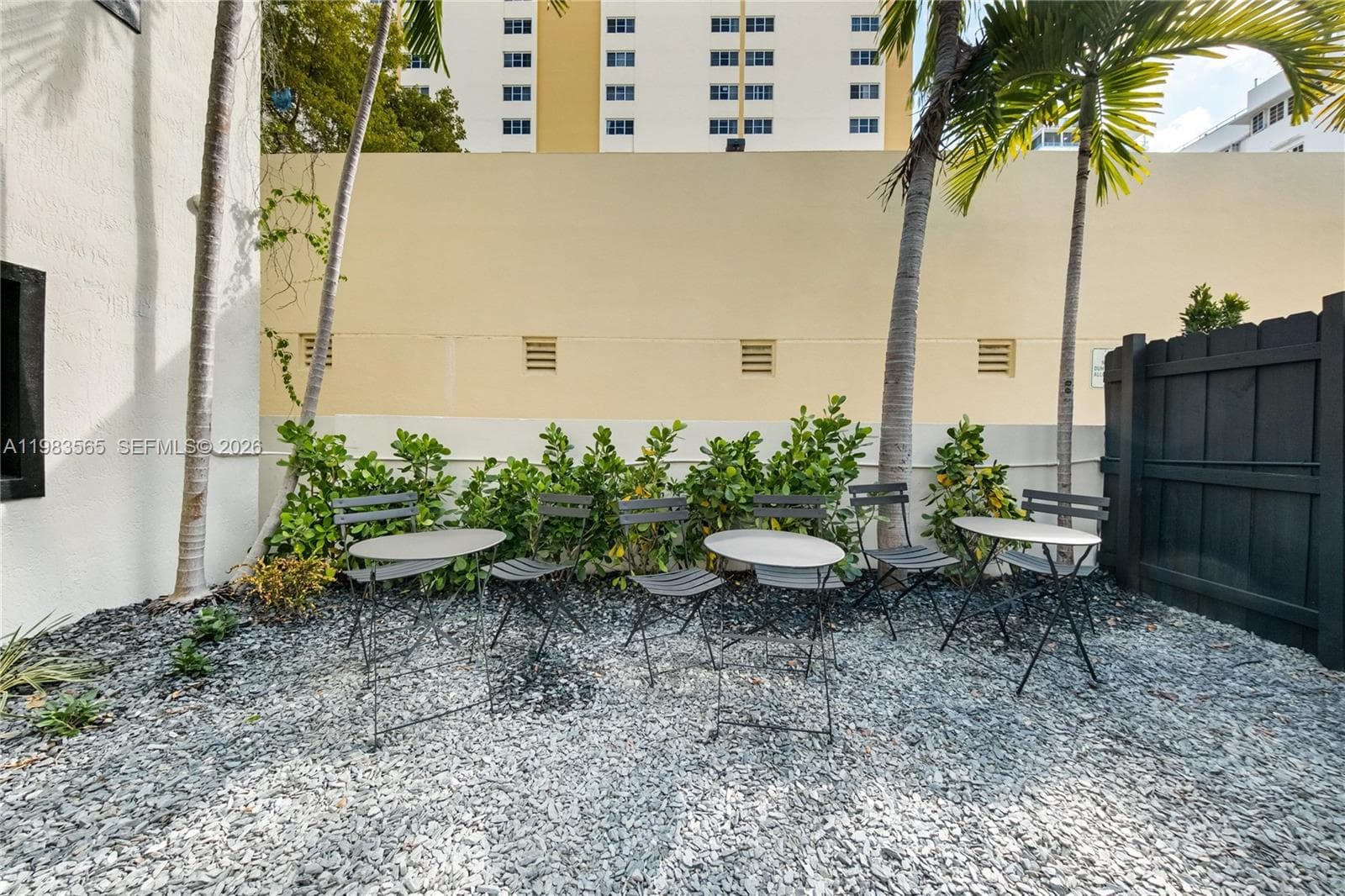 A11983565 — Miami Beach — 23
