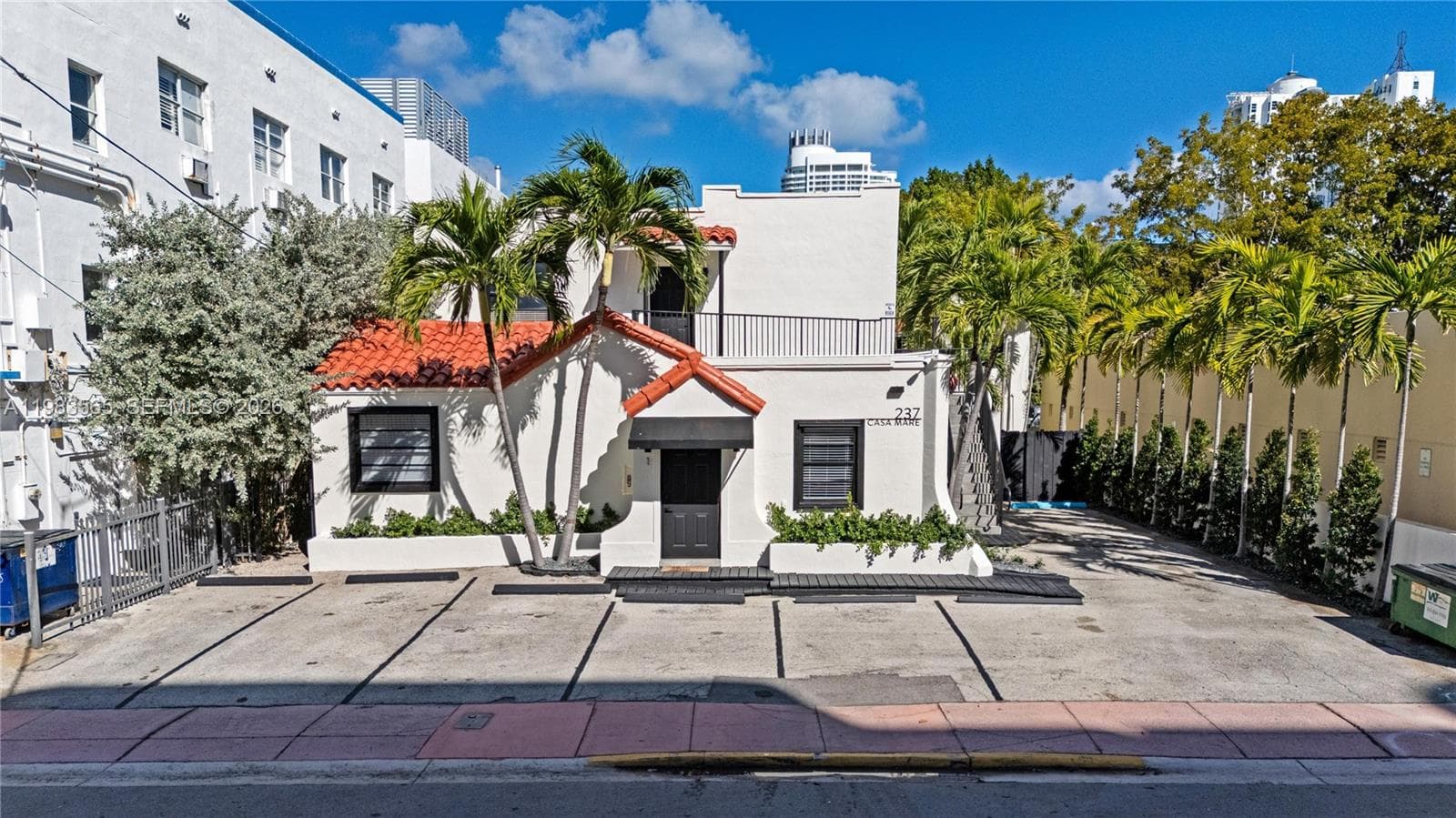 A11983565 — Miami Beach