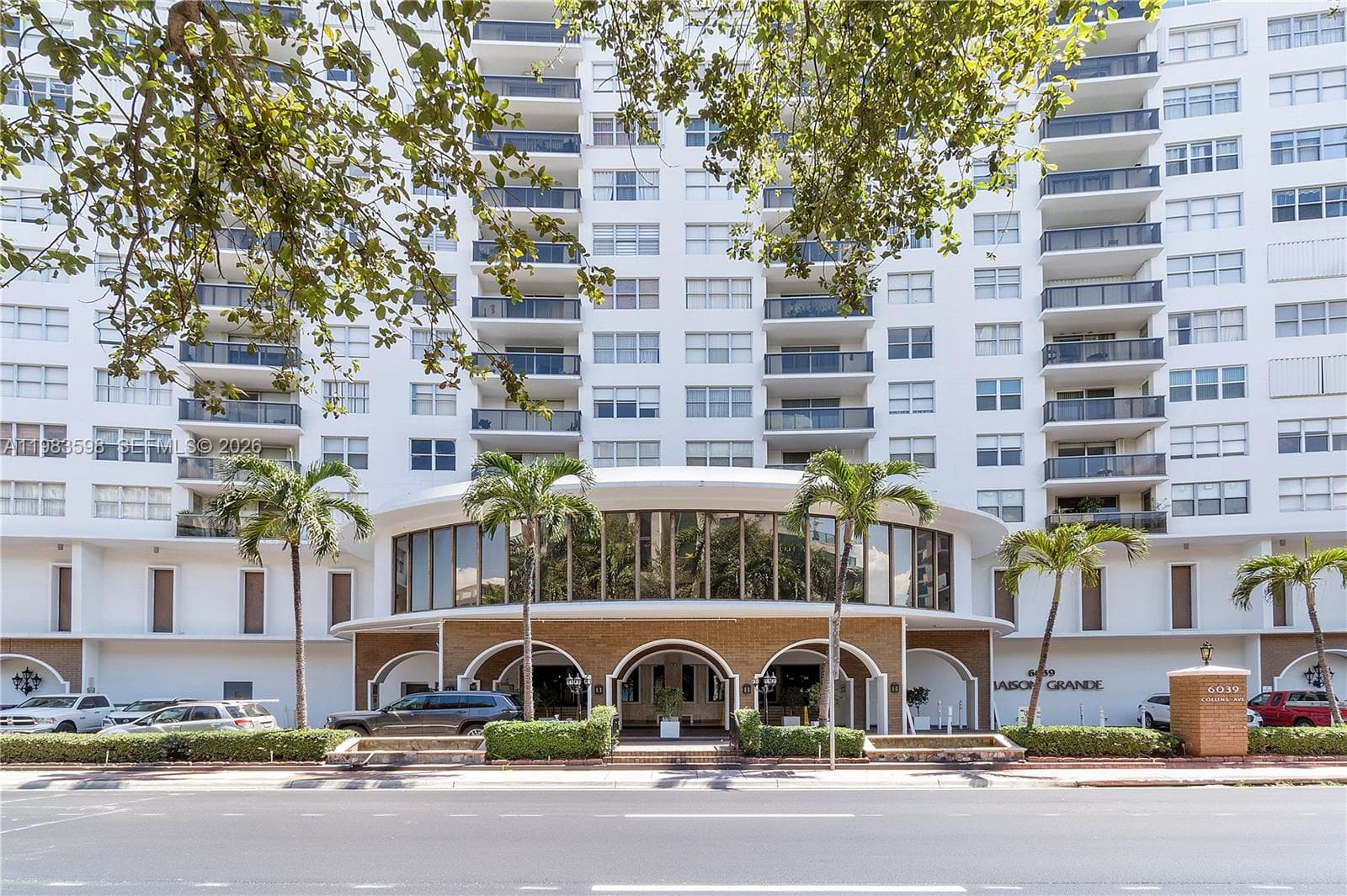 A11983598 — Miami Beach — 22