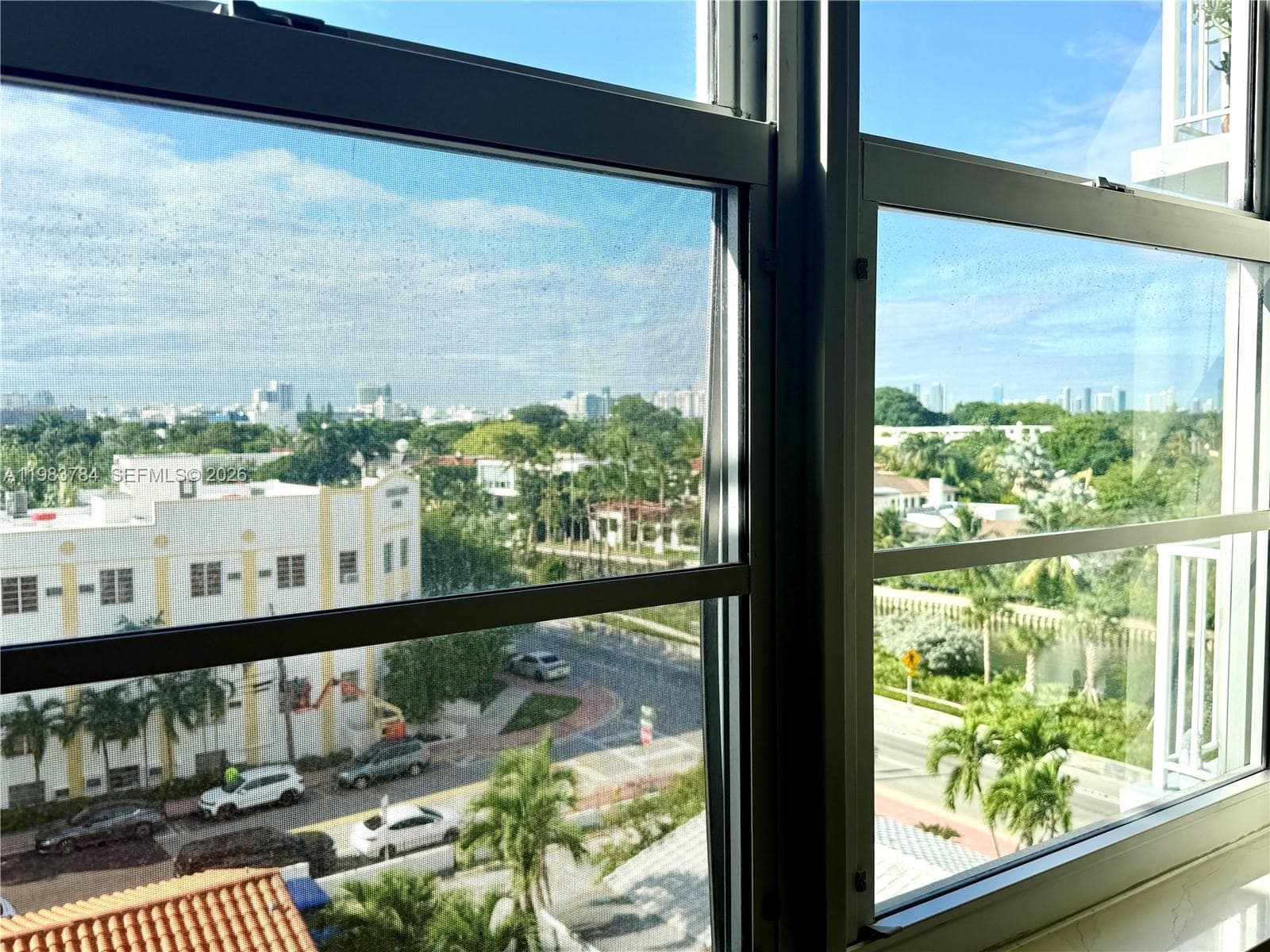 A11983784 — Miami Beach — 10