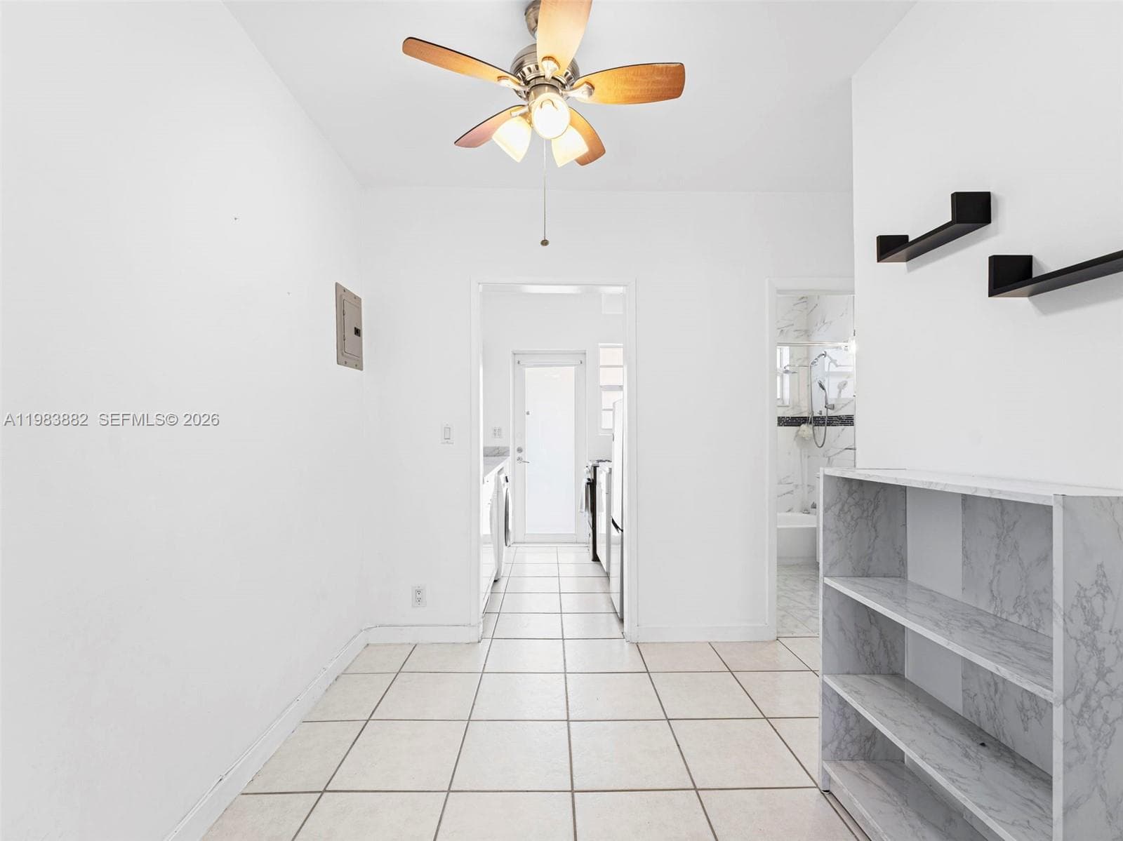 A11983882 — Miami Beach — 8