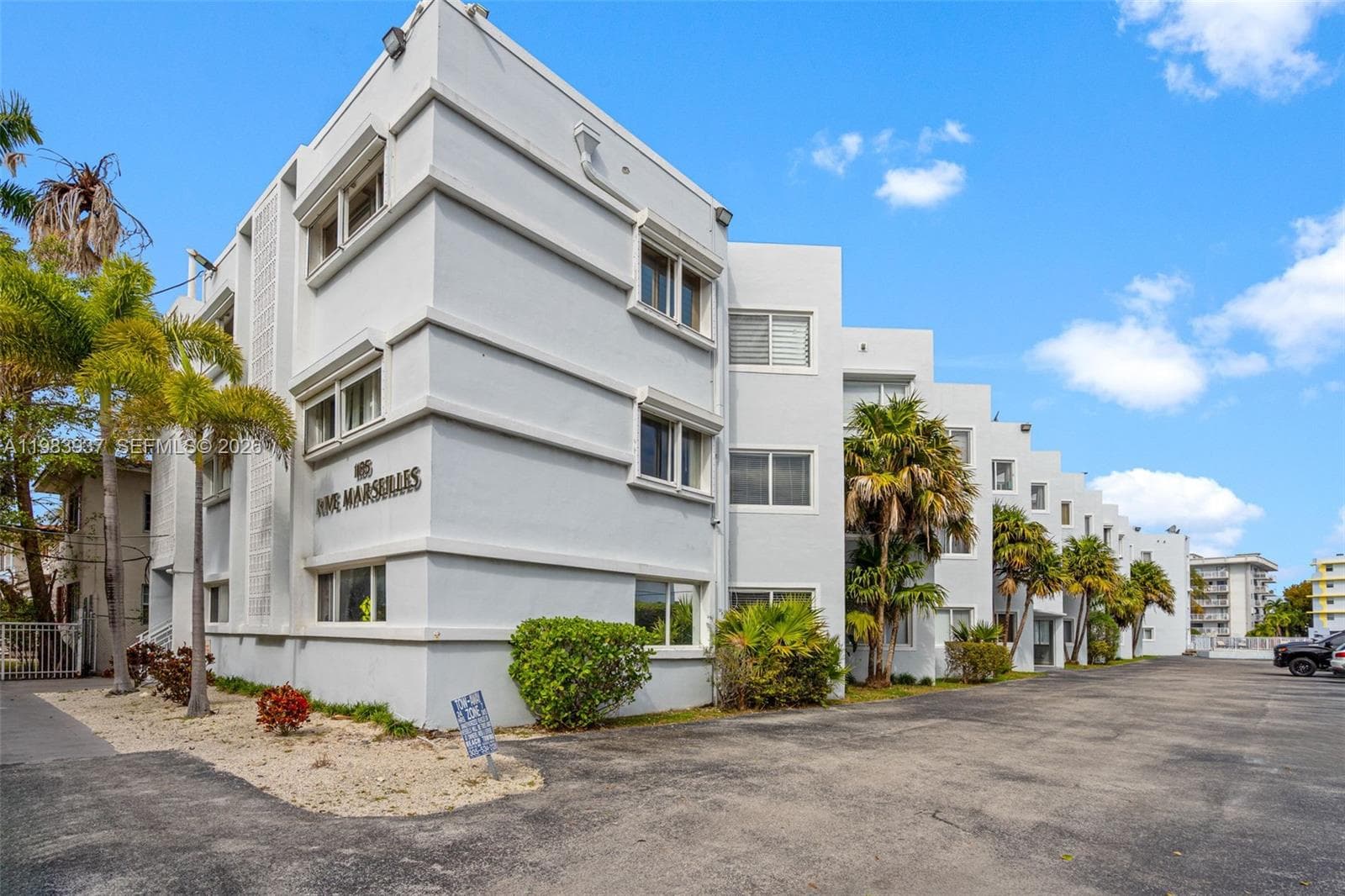 A11983937 — Miami Beach — 2