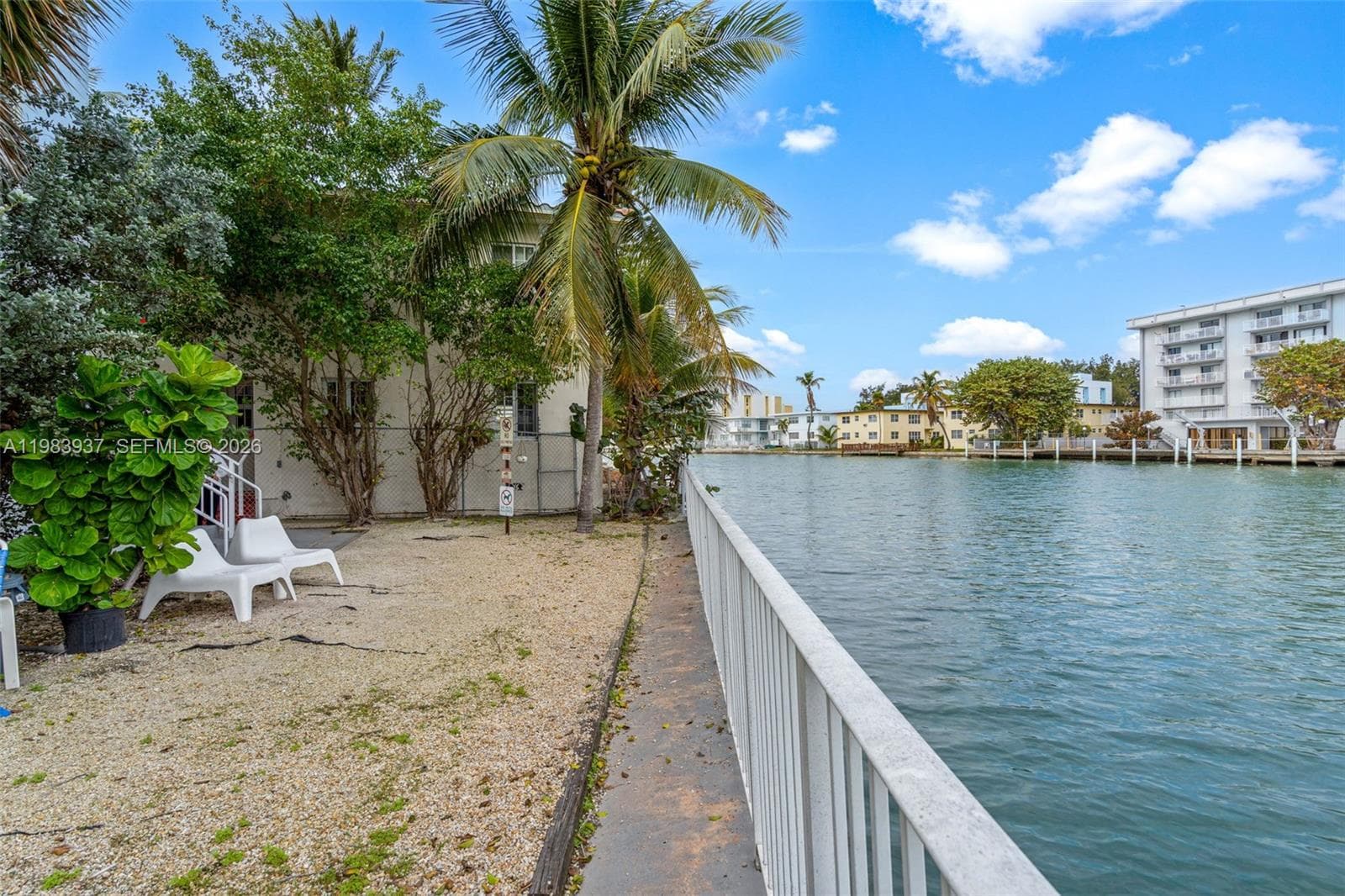 A11983937 — Miami Beach — 21