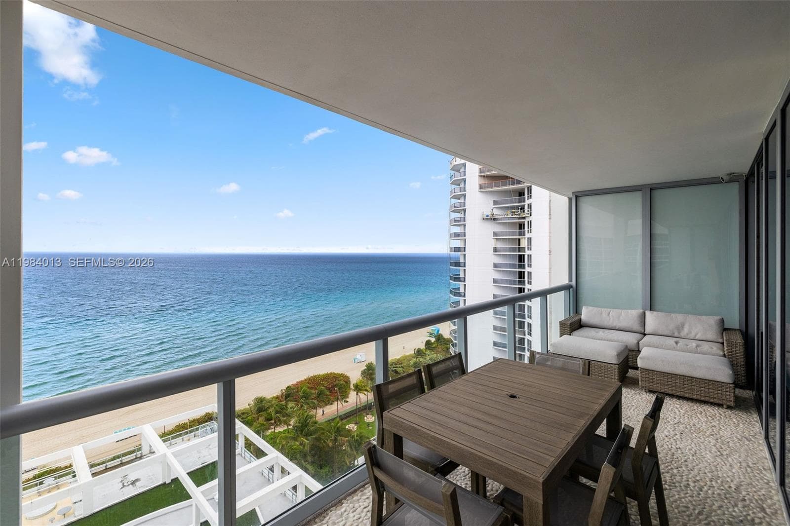 A11984013 — Miami Beach — 5