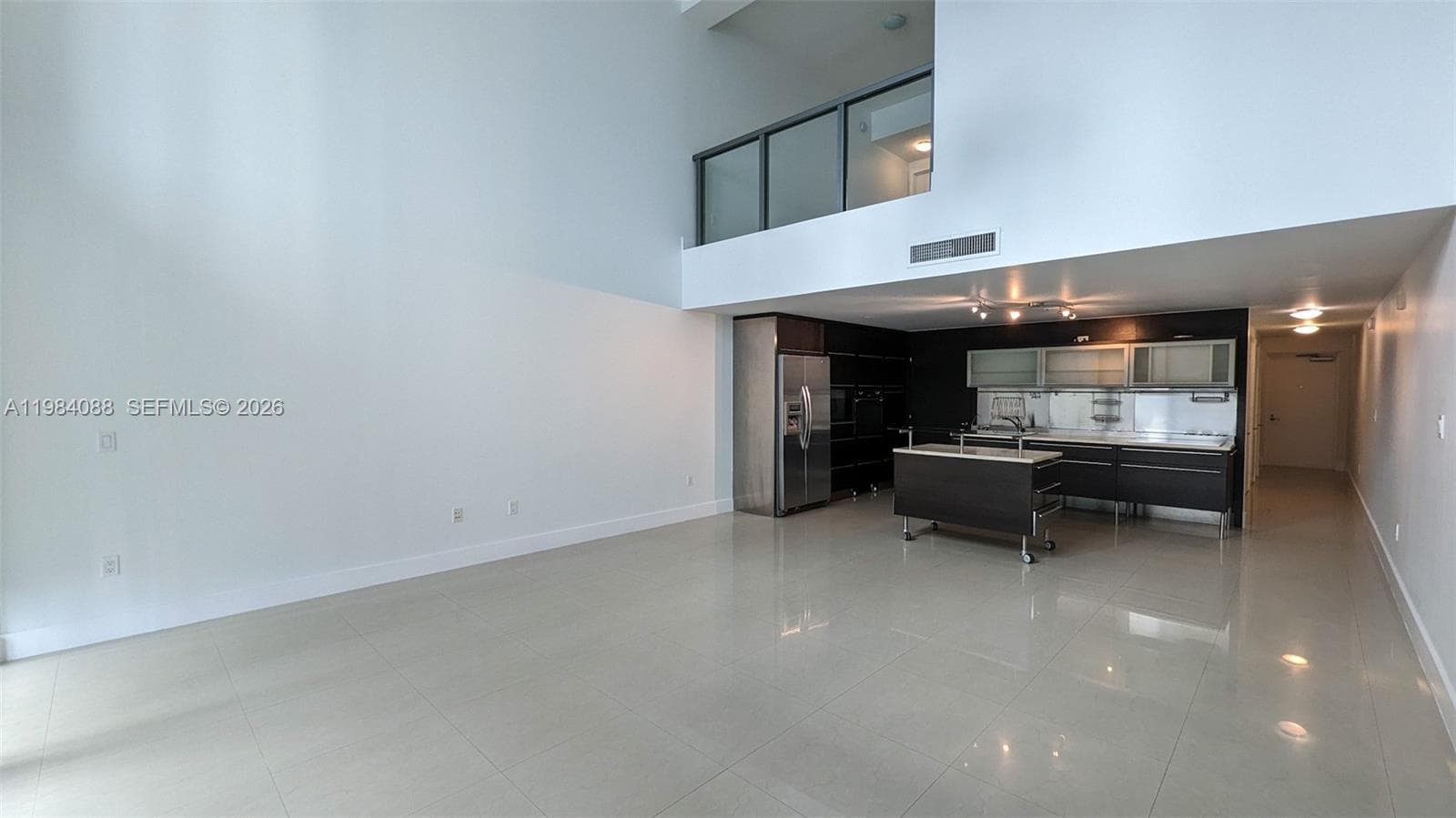 A11984088 — Miami Beach — 6