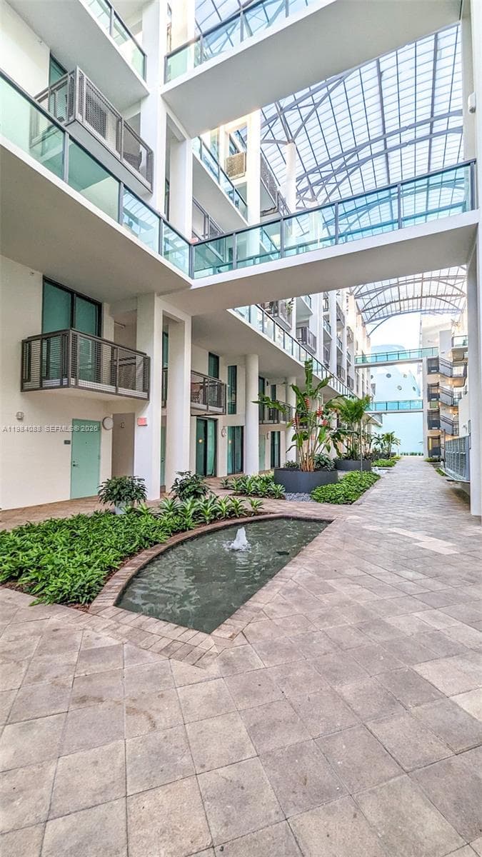 A11984088 — Miami Beach — 26