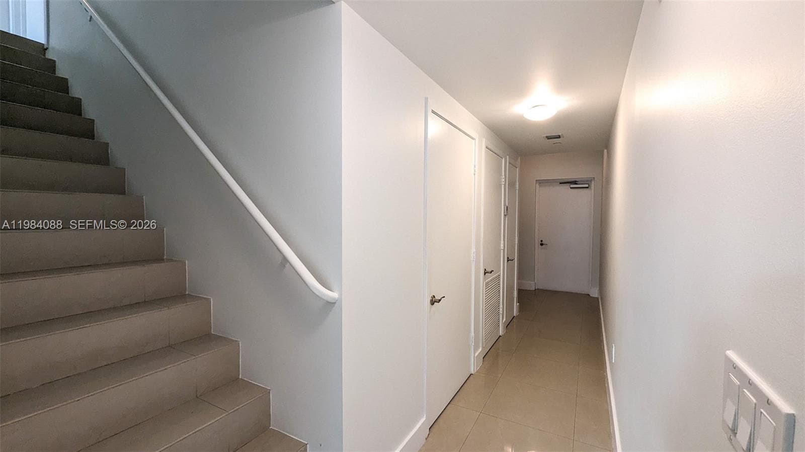 A11984088 — Miami Beach — 9