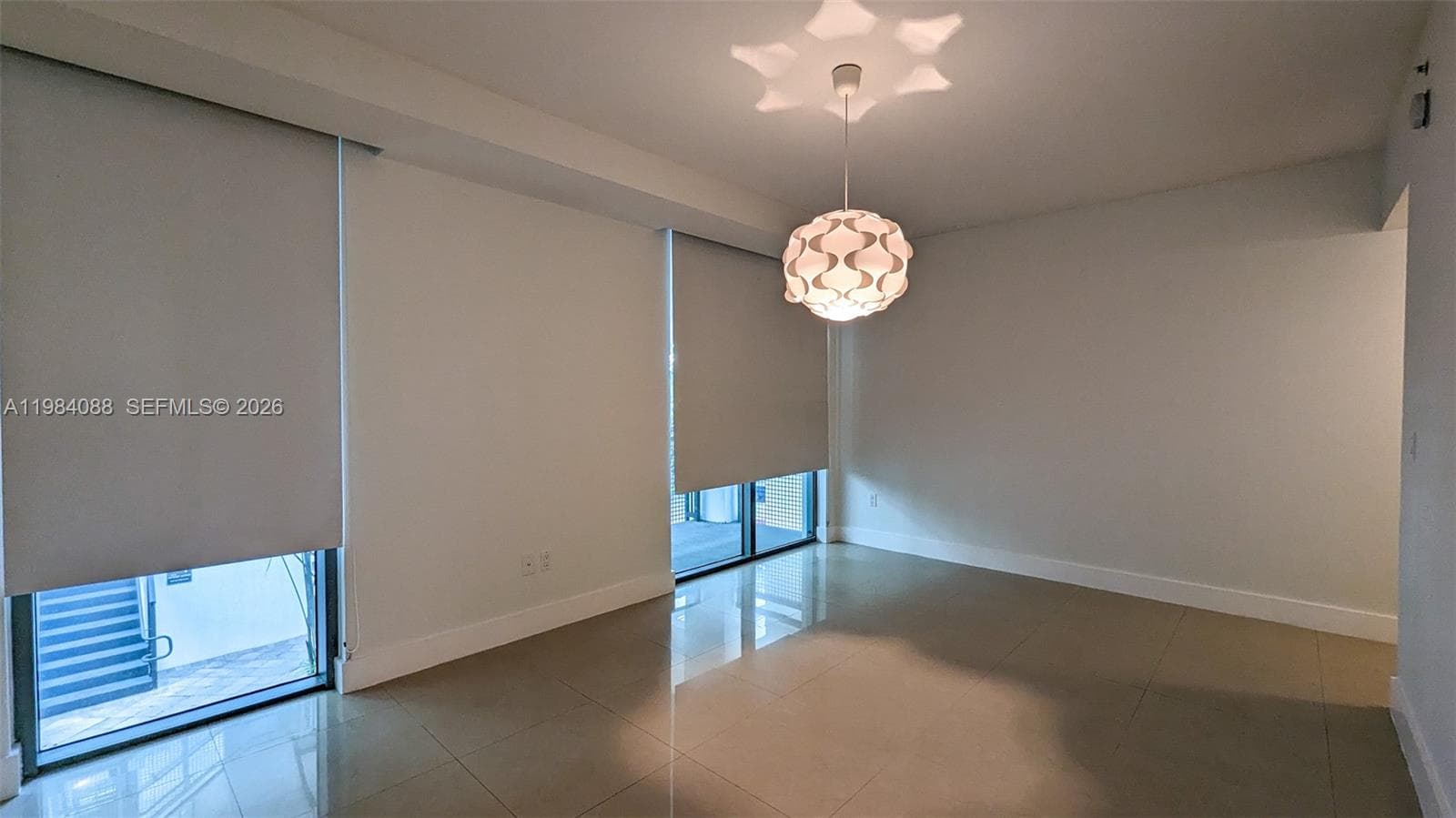A11984088 — Miami Beach — 18