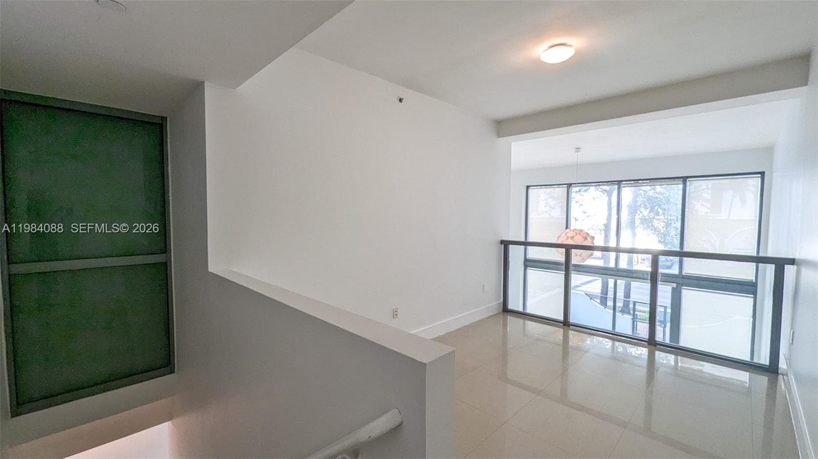 A11984088 — Miami Beach — 15