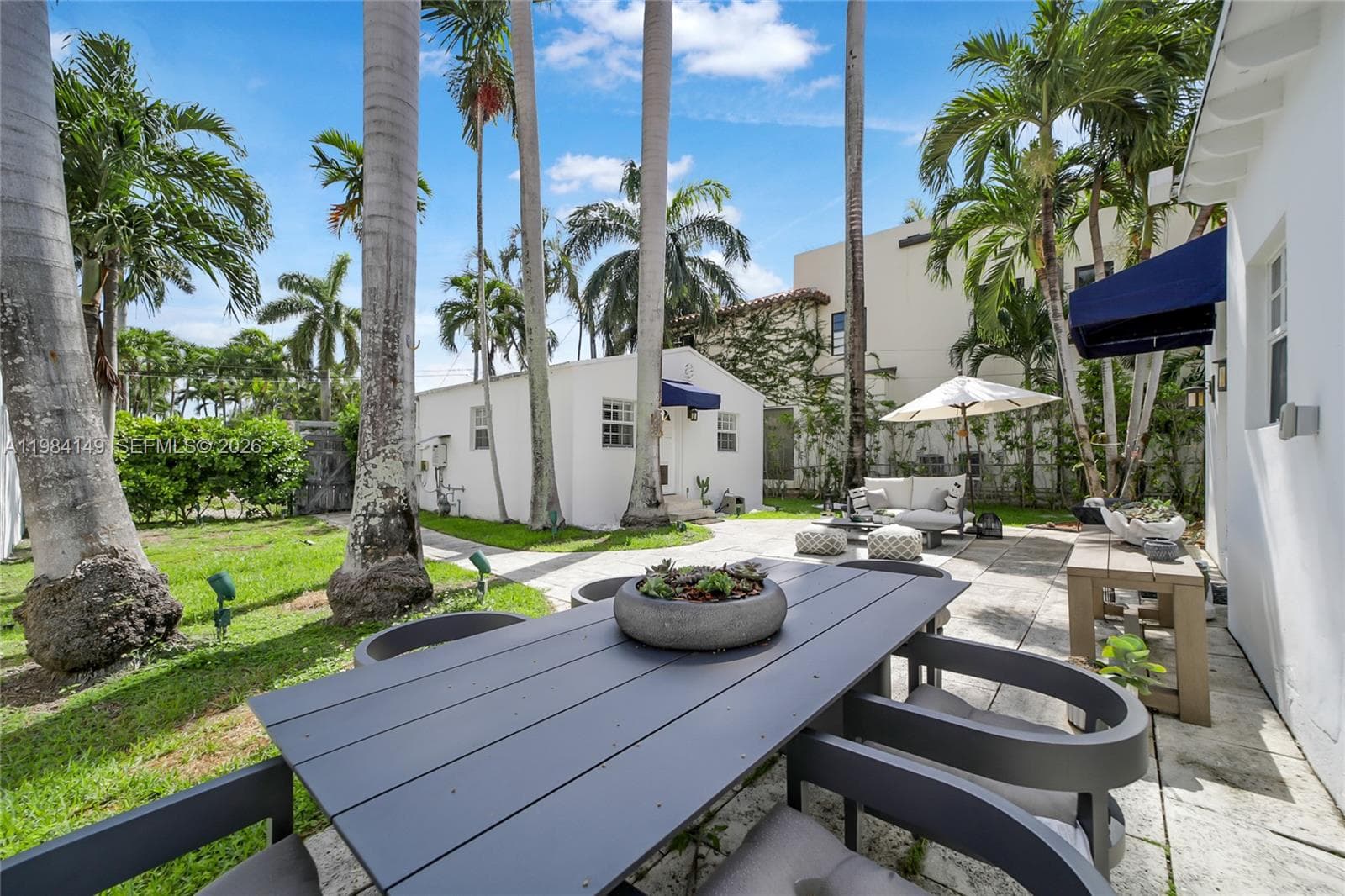 A11984149 — Miami Beach — 8