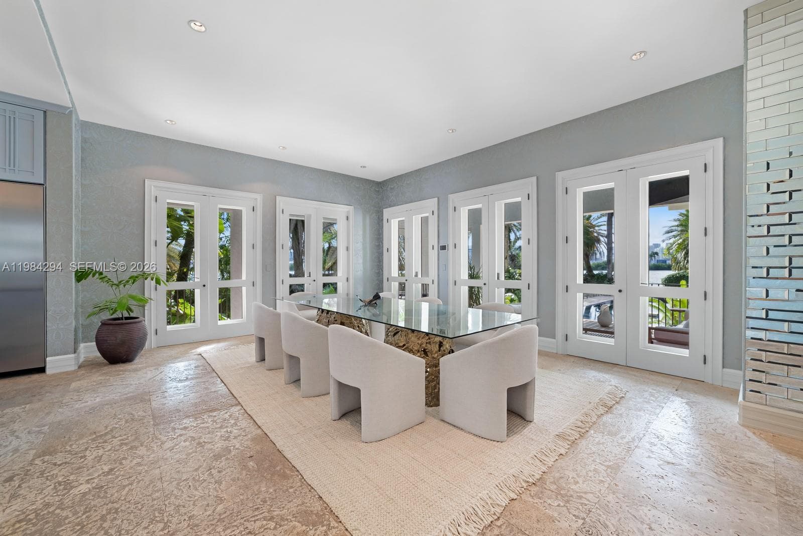 A11984294 — Miami Beach — 5