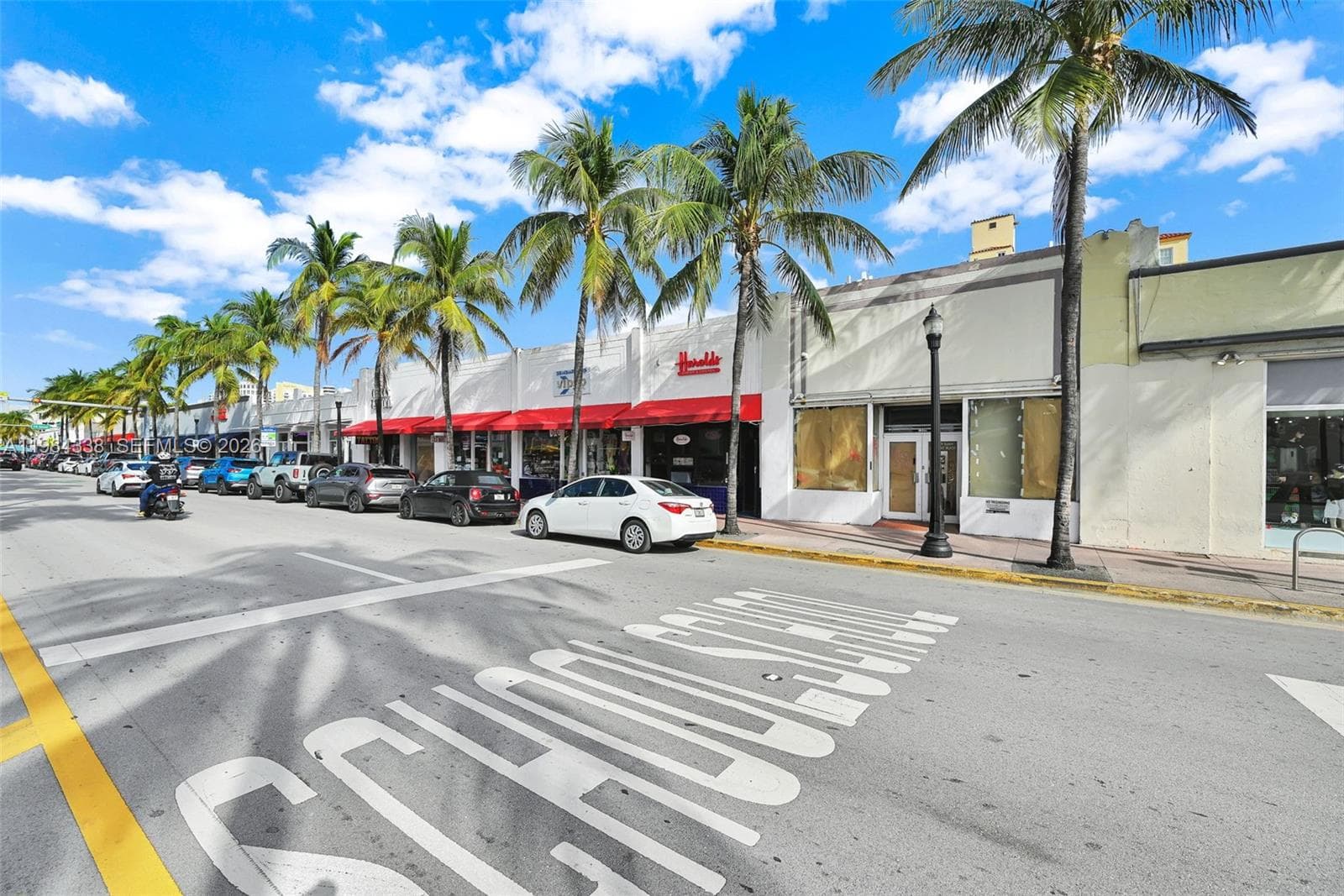 A11984338 — Miami Beach — 2