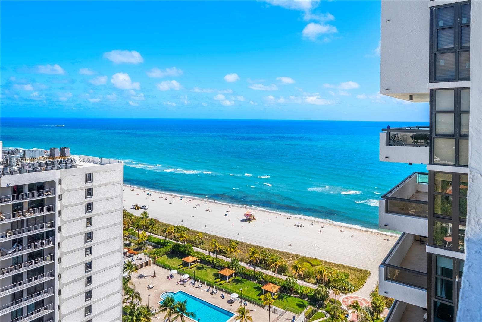 A11984406 — Miami Beach — 13
