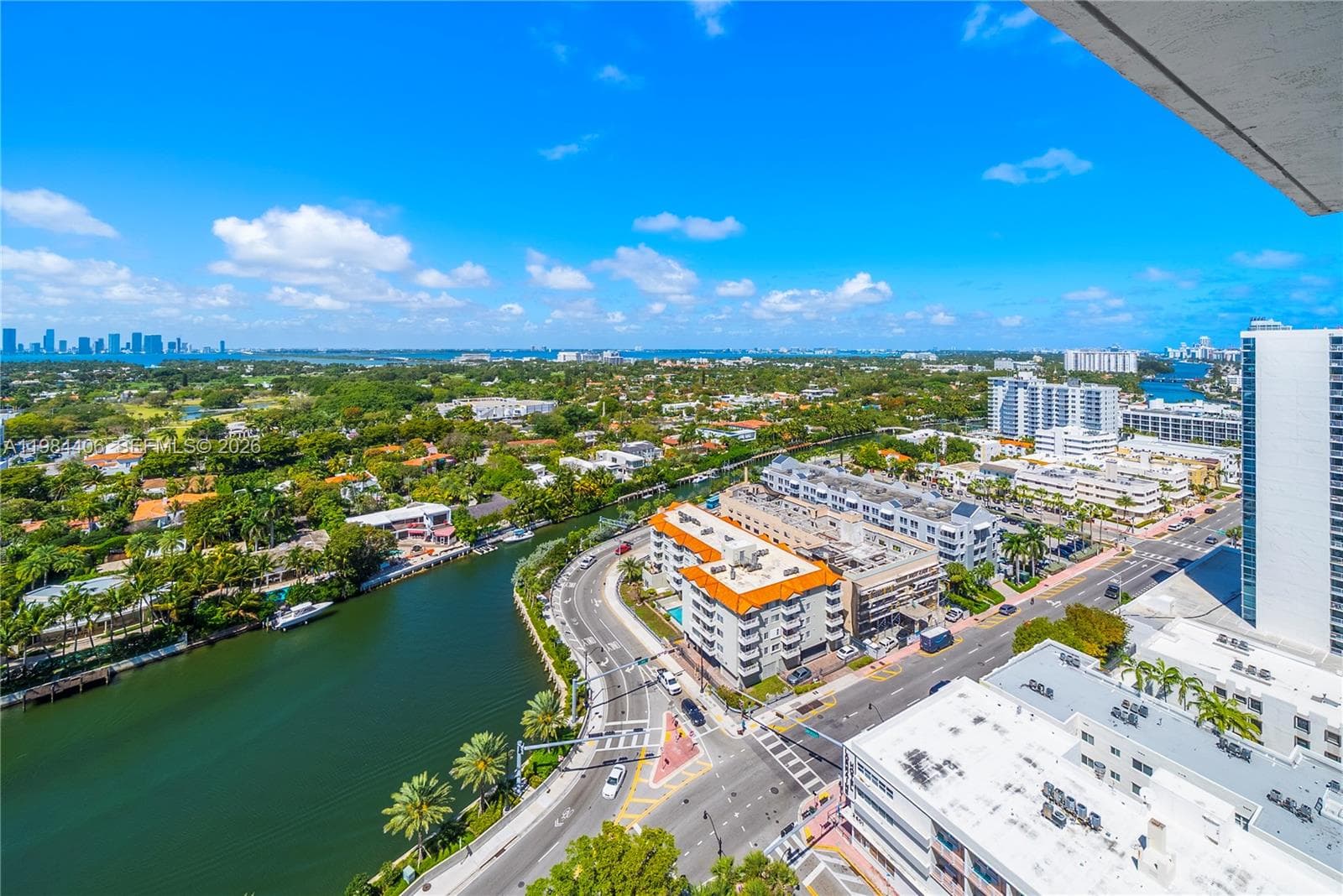 A11984406 — Miami Beach — 34