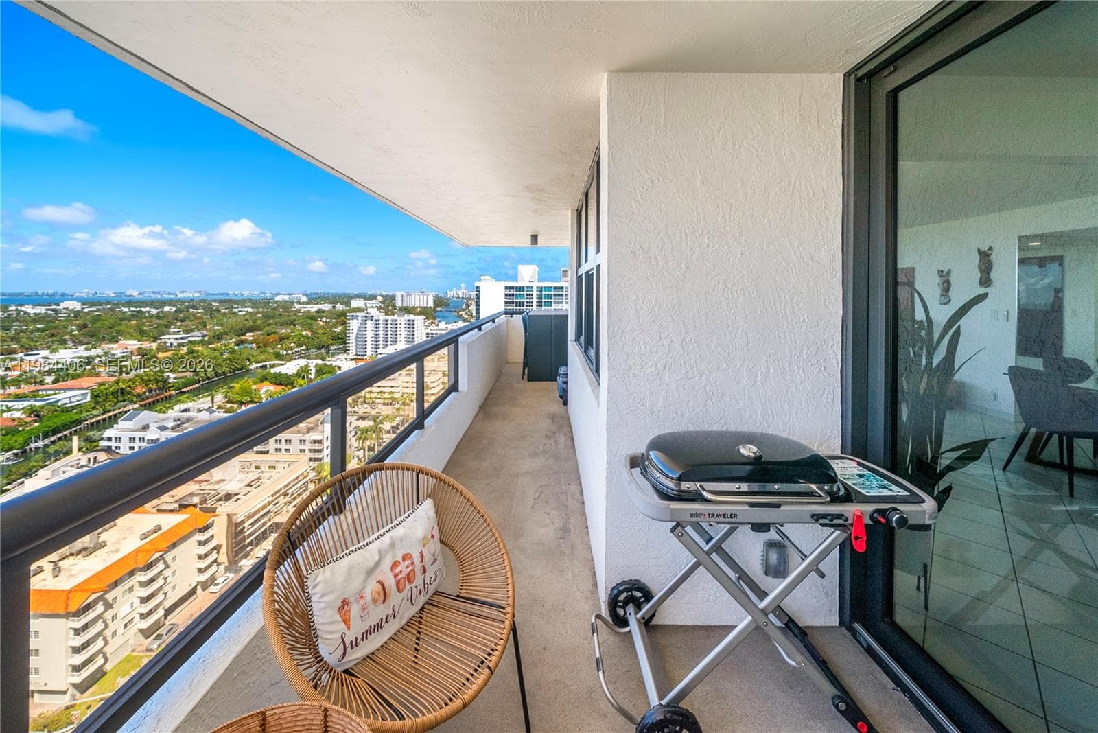 A11984406 — Miami Beach — 38