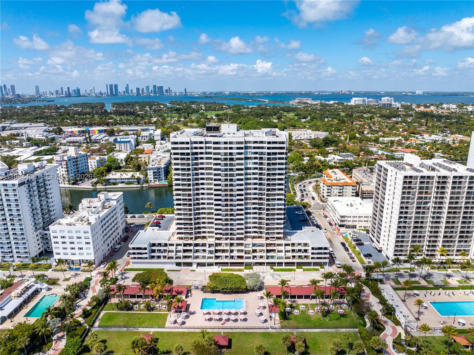 A11984406 — Miami Beach — 45