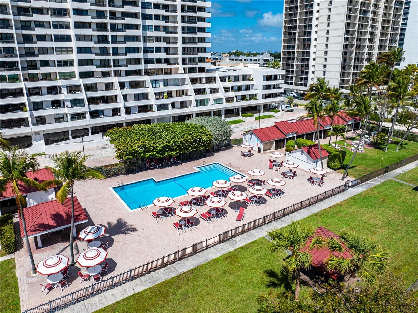 A11984406 — Miami Beach — 51