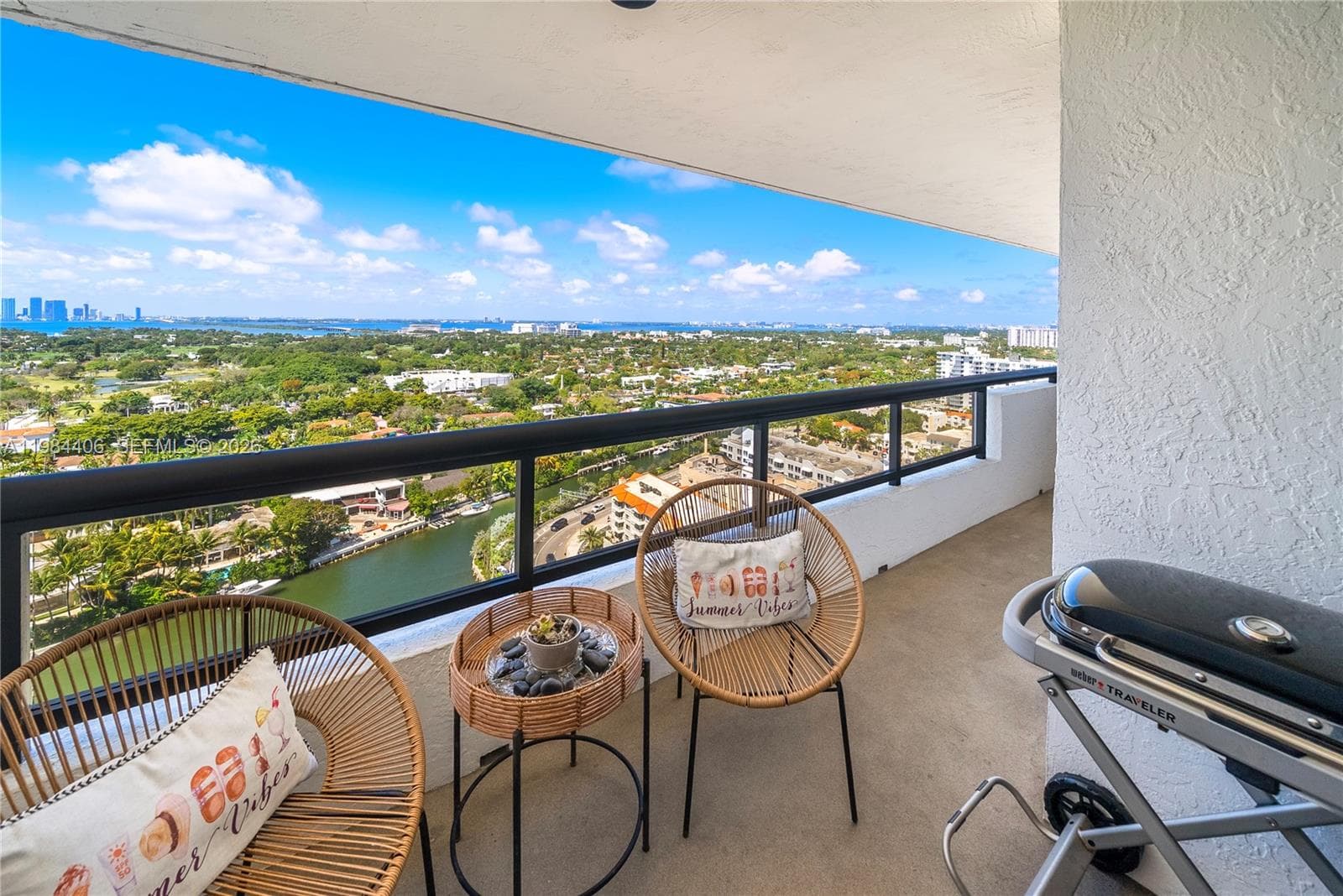 A11984406 — Miami Beach — 35