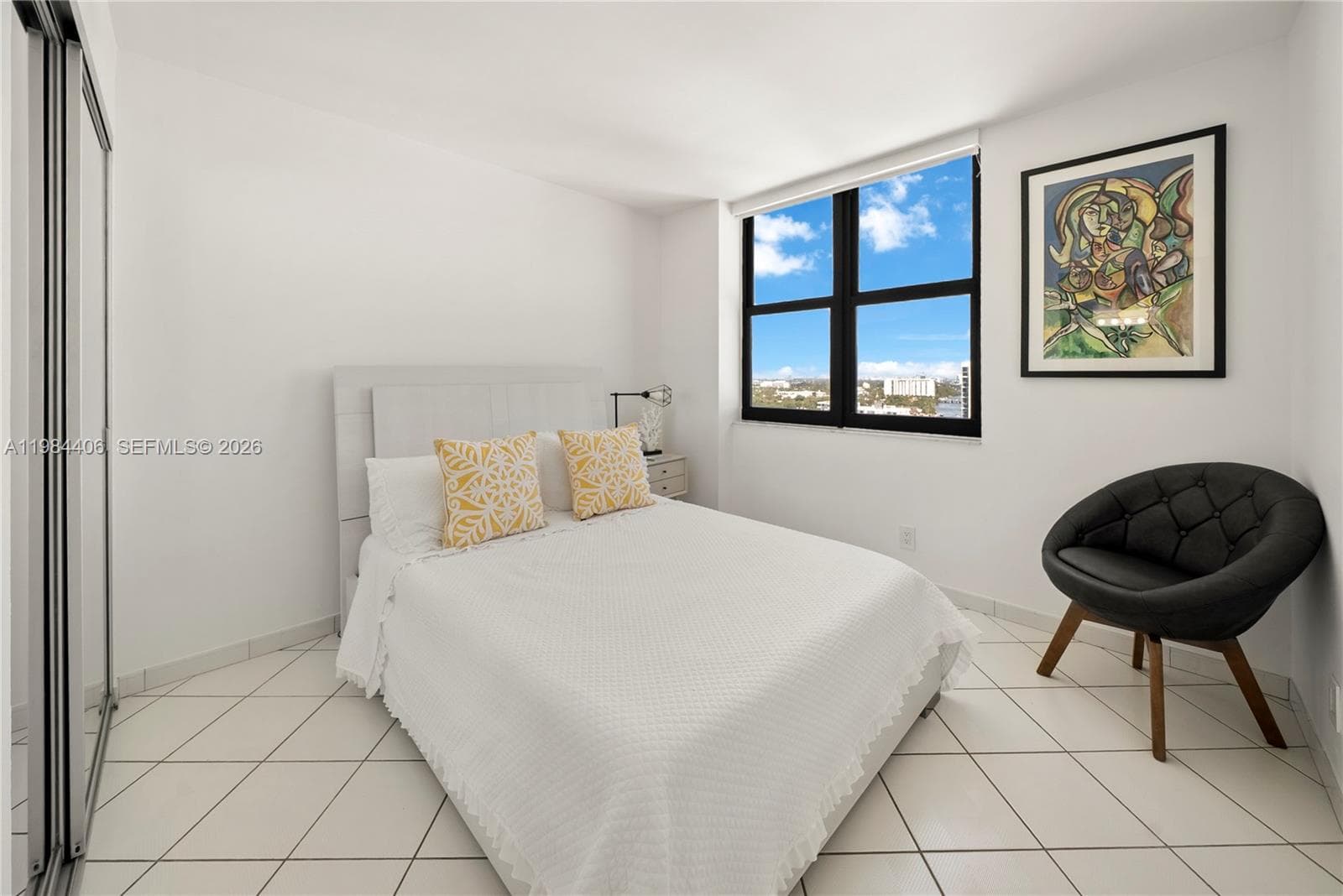 A11984406 — Miami Beach — 29