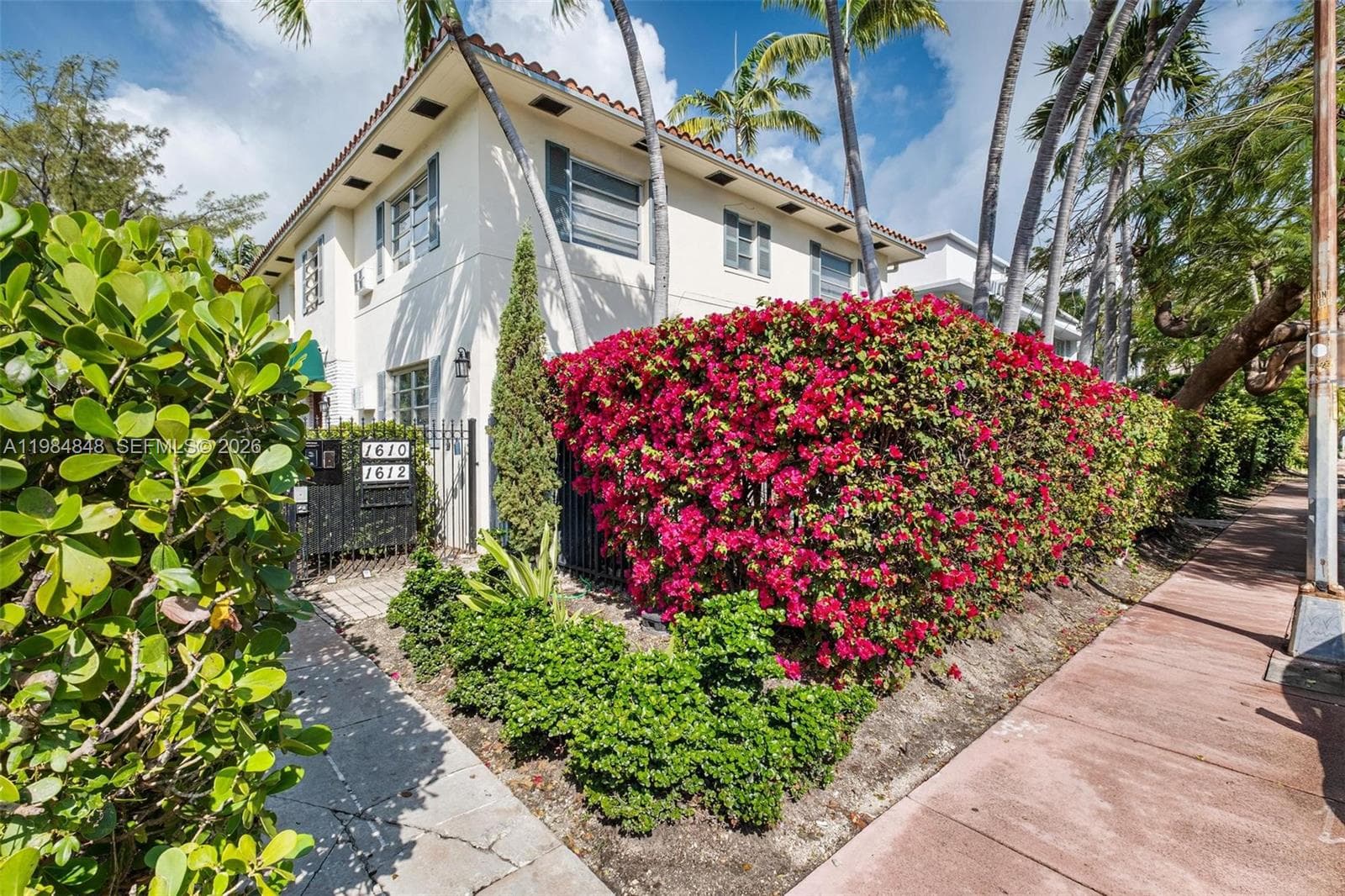 A11984848 — Miami Beach — 14