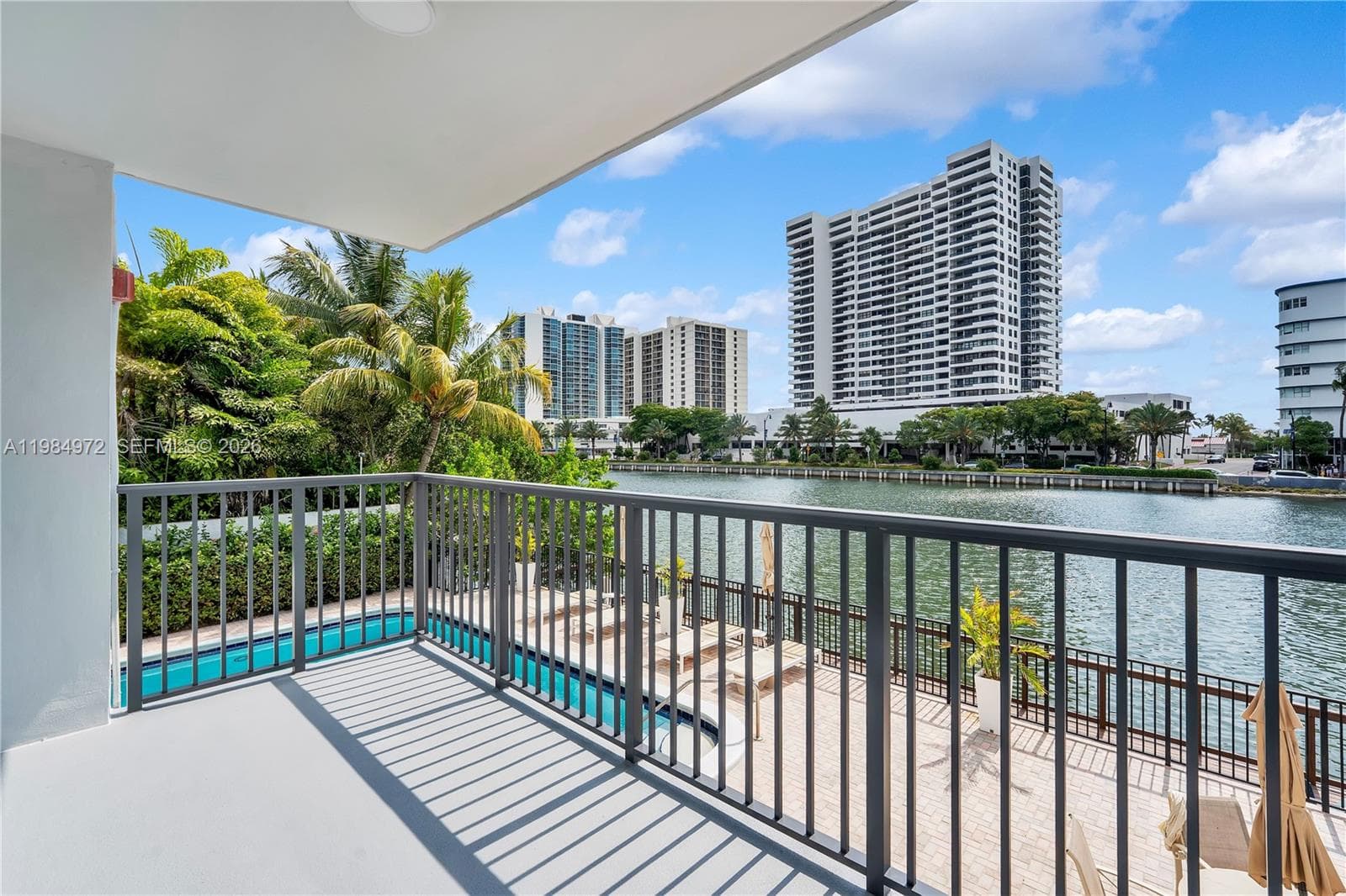 A11984972 — Miami Beach