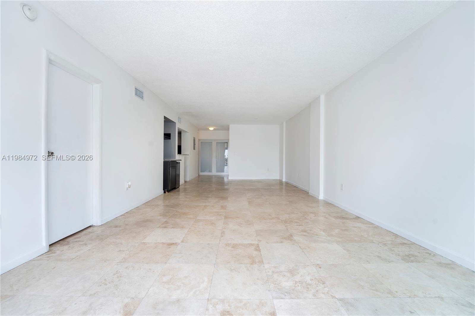 A11984972 — Miami Beach — 9