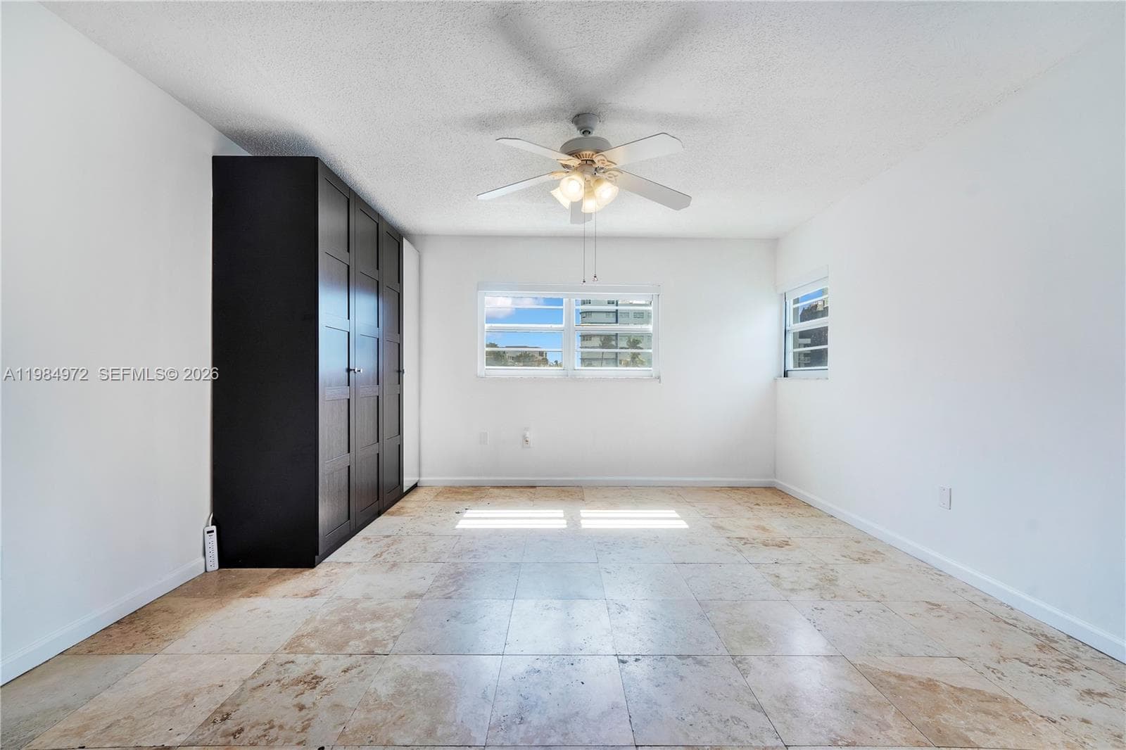 A11984972 — Miami Beach — 8
