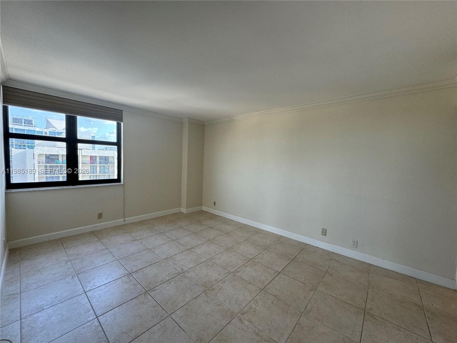 A11985189 — Miami Beach — 23