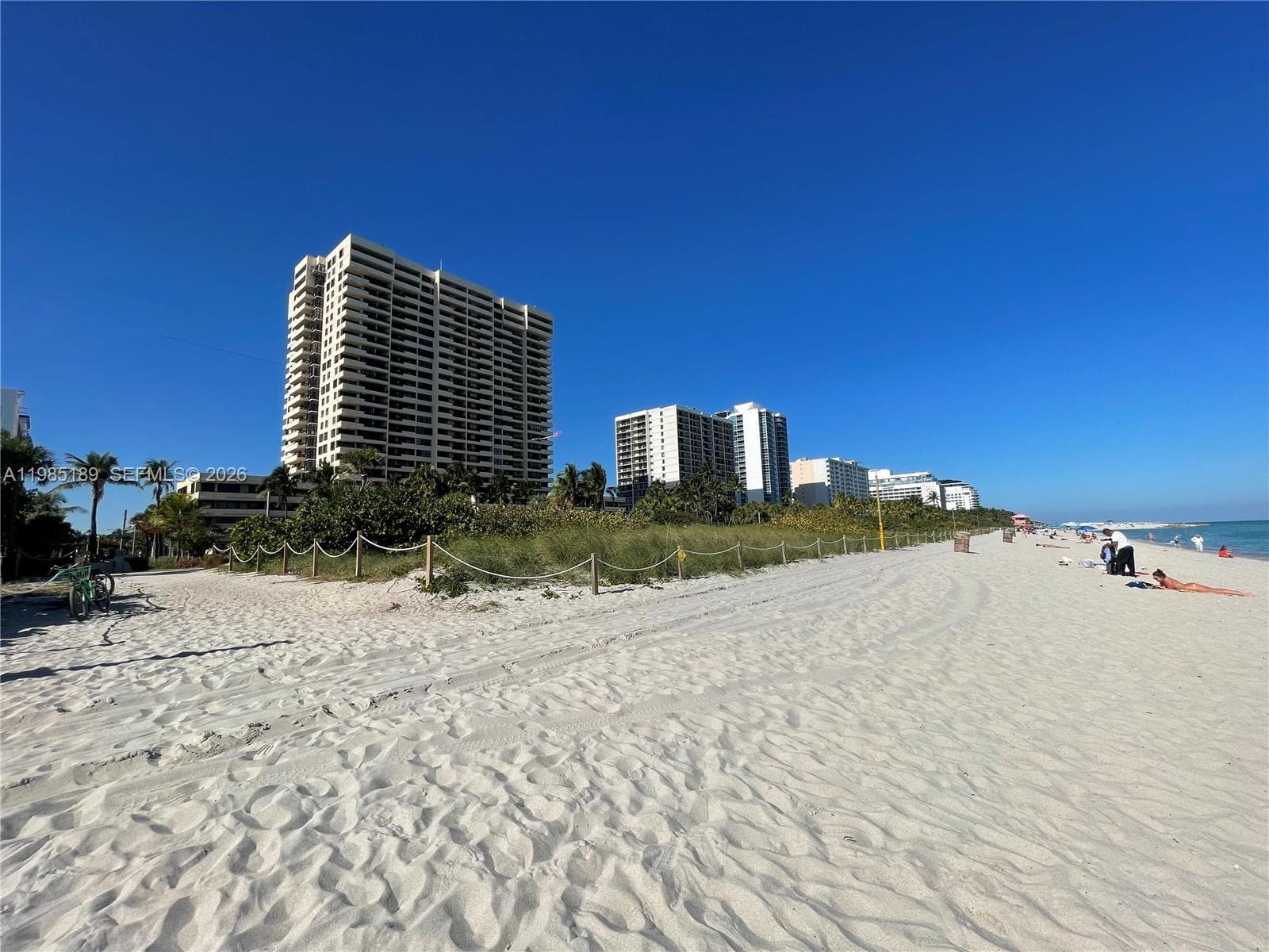 A11985189 — Miami Beach — 57