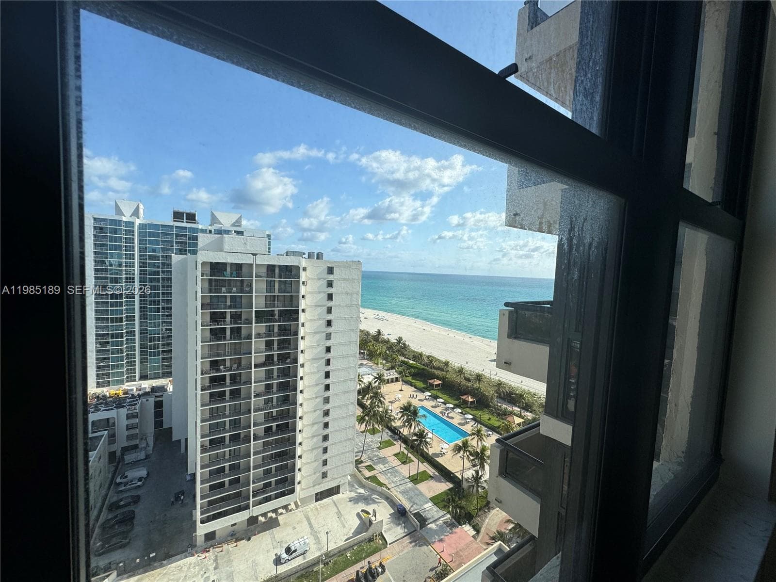 A11985189 — Miami Beach — 32