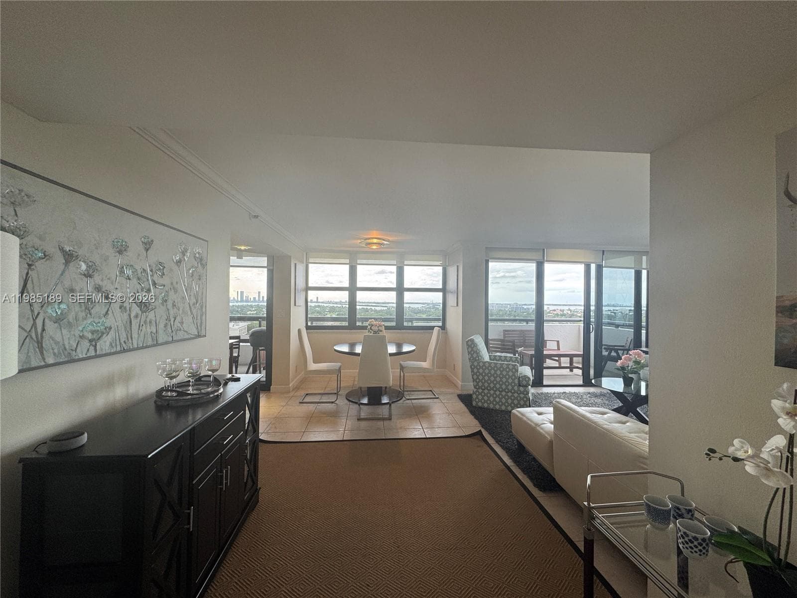 A11985189 — Miami Beach — 68